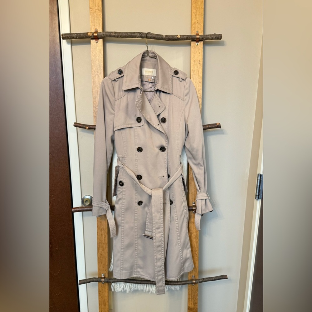 Classical double breasted Trench coat with lining
